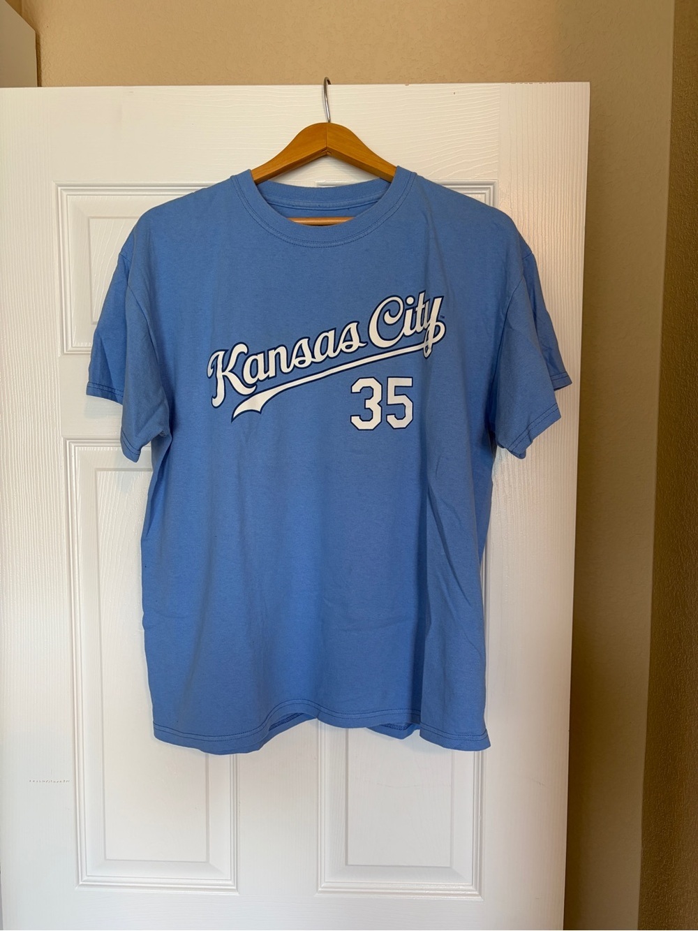 MLB Kansas City Royals Baseball T-Shirt Tee Size Large KC #35 Eric Hosmer C13